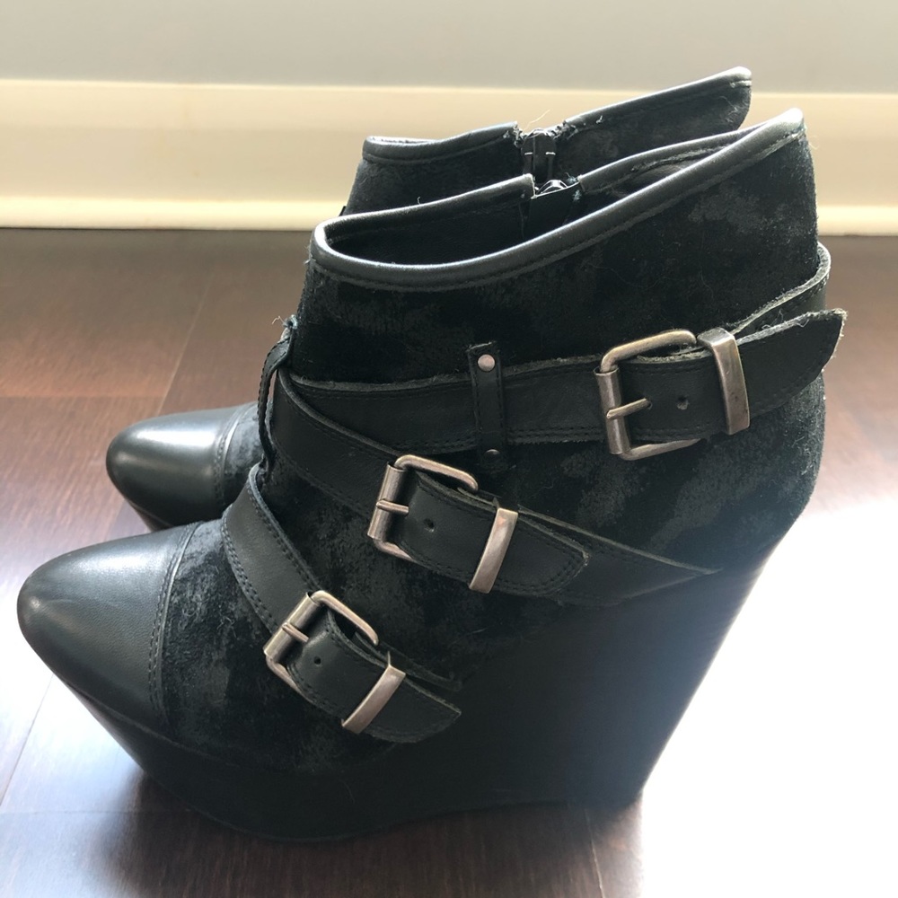 Jessica Simpson booties